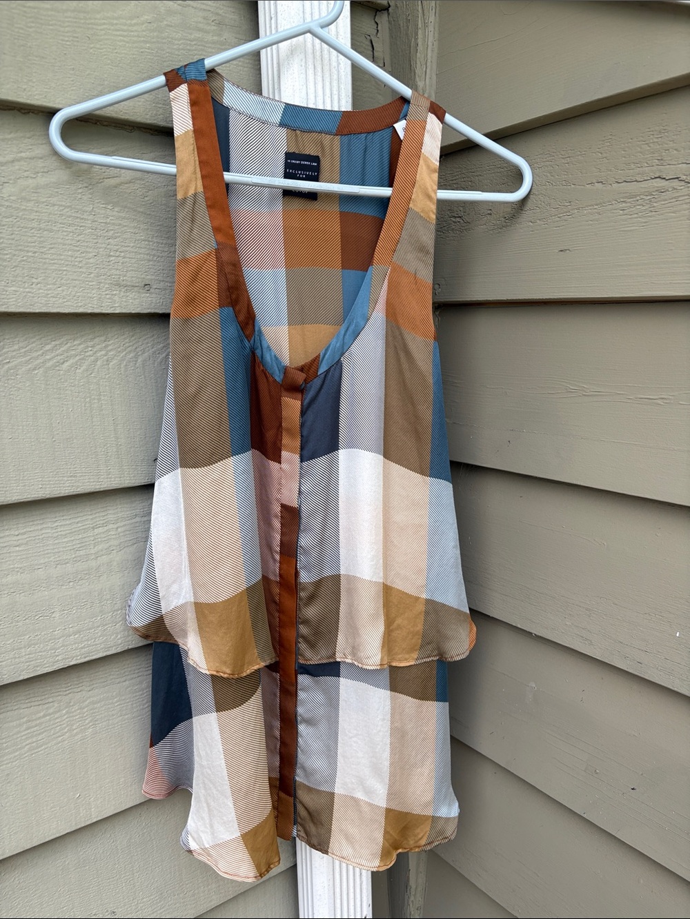 10 Crosby Derek Lam for Barney’s NY. 100% Silk Tank. Sz8 - 2 tiny flaws
